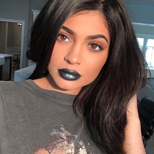 Kylie Jenner's New Metallic Black Lipstick